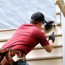 Siding Removal and Disposal in Tuscola, IL